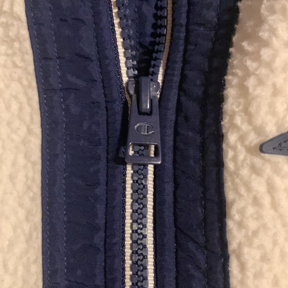 Champion jacket size small EUC - Picture 3 of 13